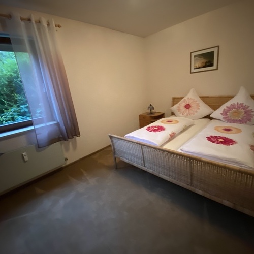 Schlafzimmer mit Doppelbett - Schlafzimmer mit Doppelbett -